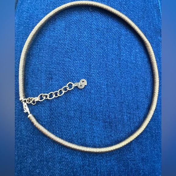 Christian Dior Gold Choker - Picture 9 of 10
